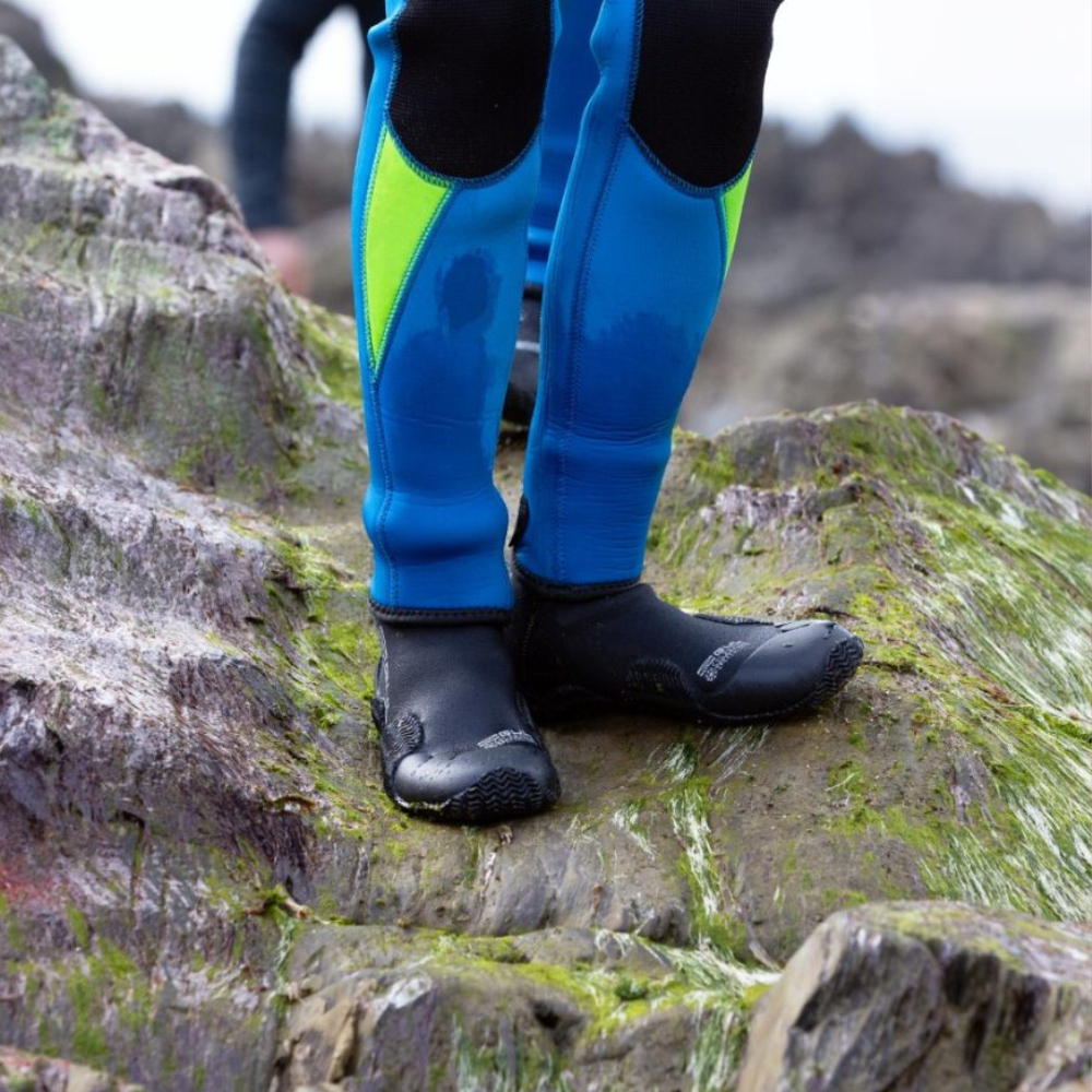 2025 GUL Junior 5mm Power Boots BO1264-B8 - Black